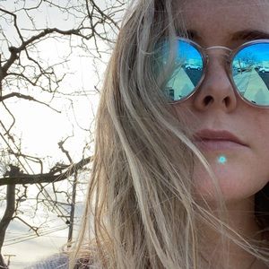 Meet your Posher, Maddy